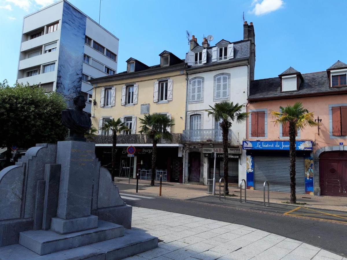 Appartement Hypercentre Tarbes - 2 Grandes Chambres Kültér fotó